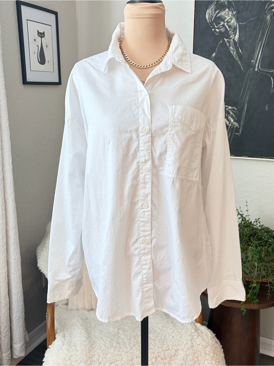 American Eagle Outfitters Tops - American Eagle Outfitters Off-White Long Sleeve Button-Down Shirt medium